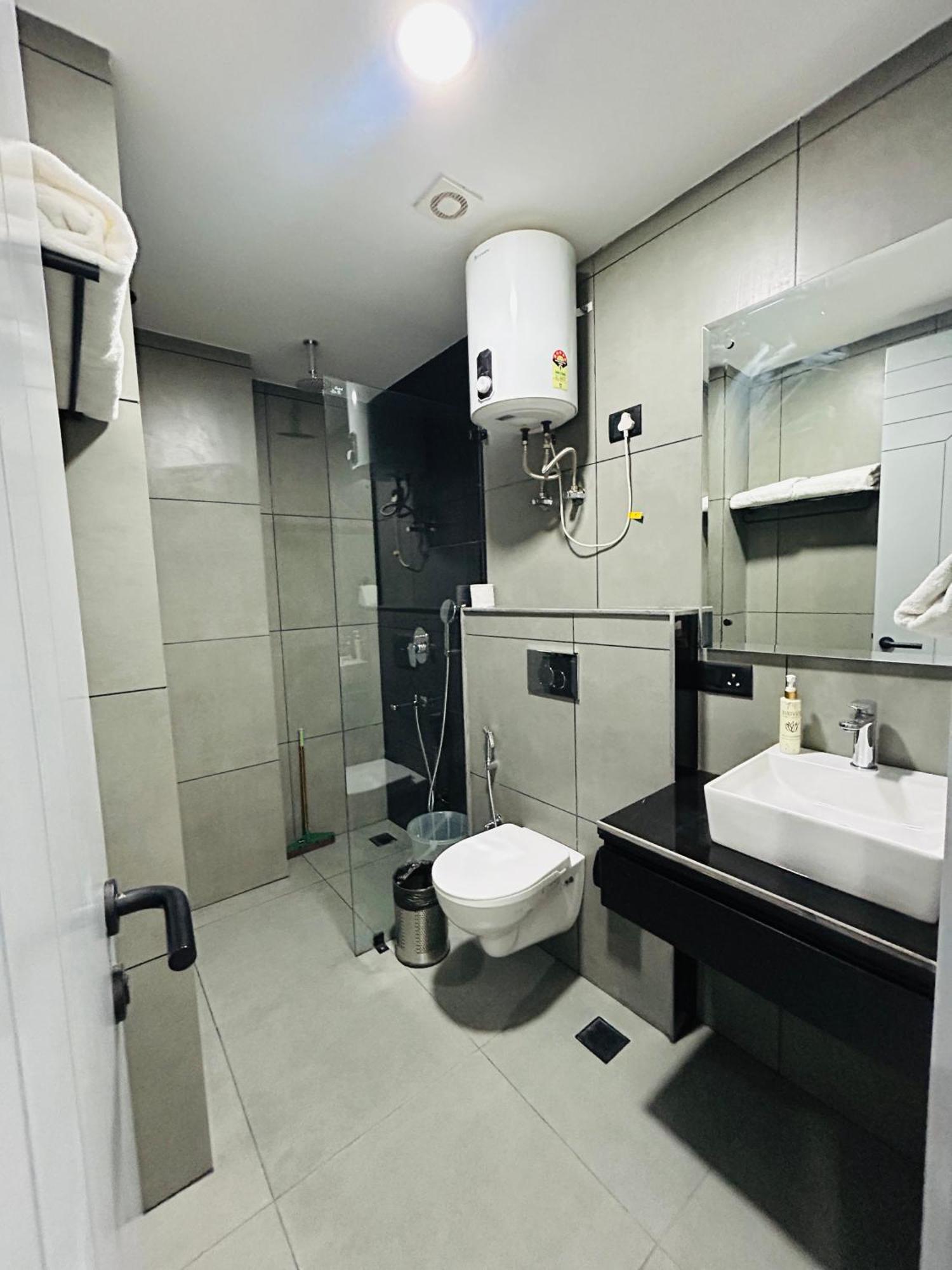 Bedchambers Serviced Apartment, Golf Course, Gurgaon Luaran gambar
