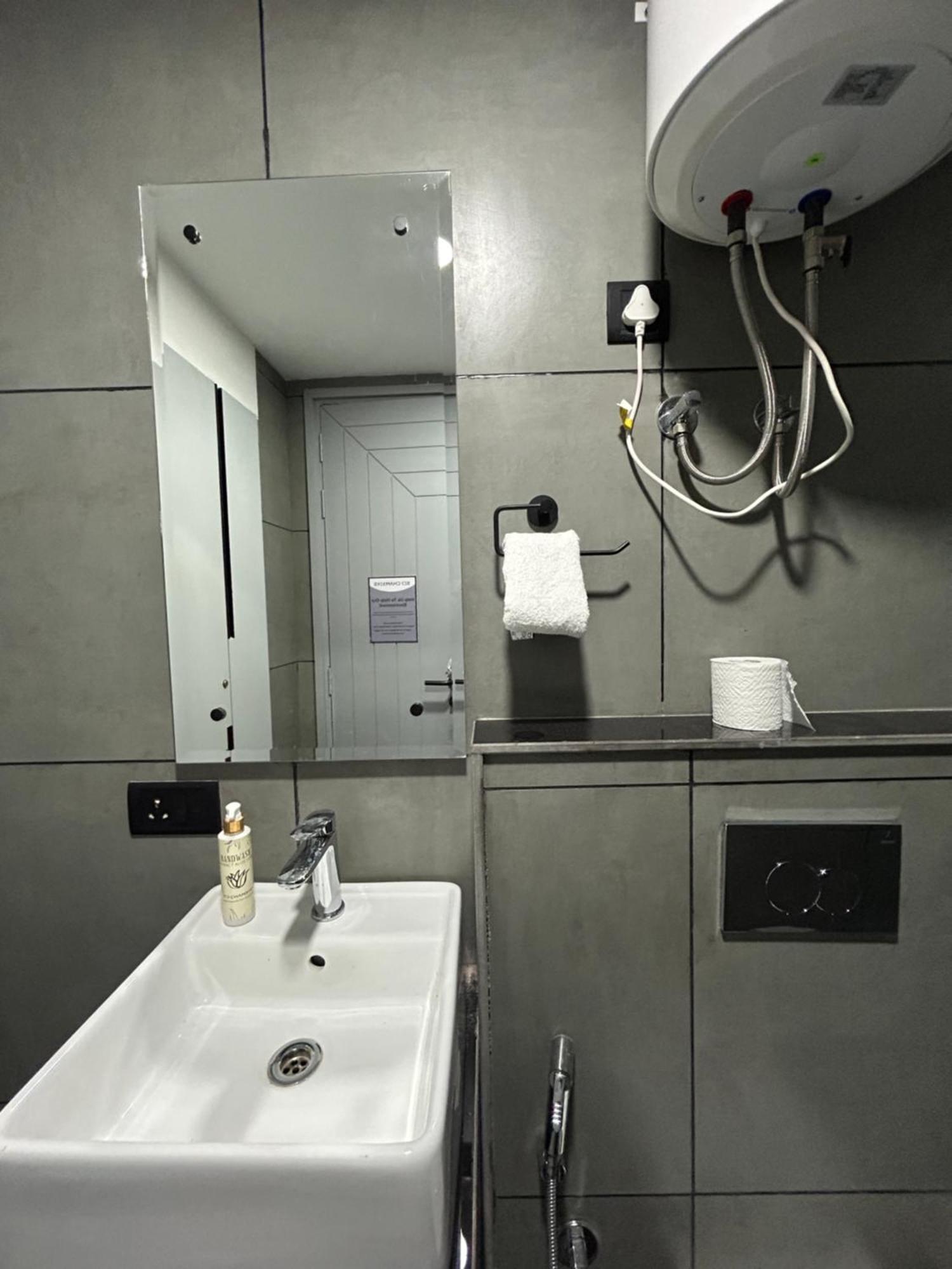 Bedchambers Serviced Apartment, Golf Course, Gurgaon Luaran gambar